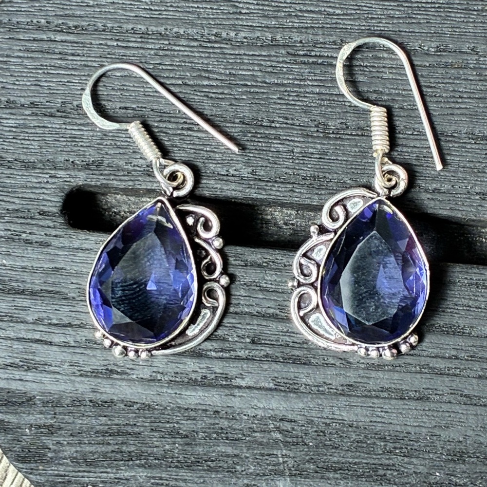 💜 NWT Stamped Sterling Silver Genuine Purple/Blue Iolite Boho Teardrop Earrings!